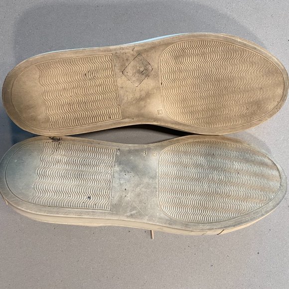 Common Projects Sneakers - Picture 6 of 6